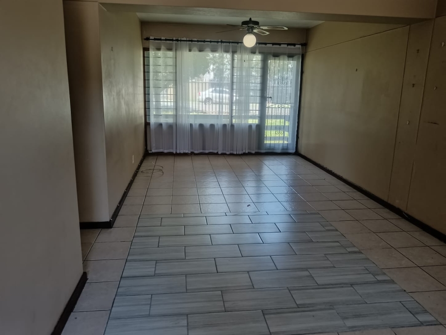 To Let 2 Bedroom Property for Rent in Southernwood Eastern Cape